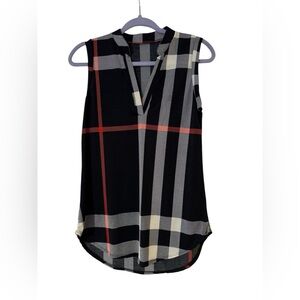 Black and White Graphic Sleeveless Blouse